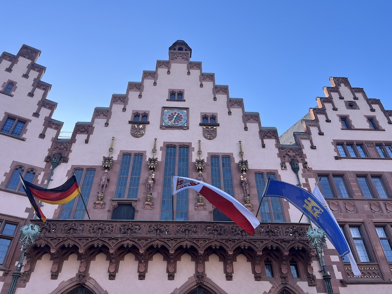 Frankfurter Altstadt: Zwischen Demokratie und Trümmergeschichte