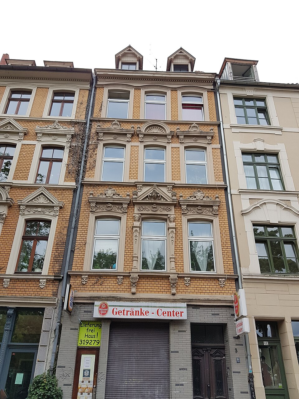 Südstadt-Rundgang: Mittelalter, Karneval & Kunst
